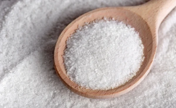 Maneirar no sal e no açúcar.