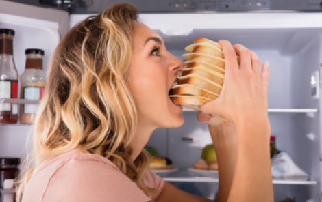 Vontade de comer doces por fome excessiva.