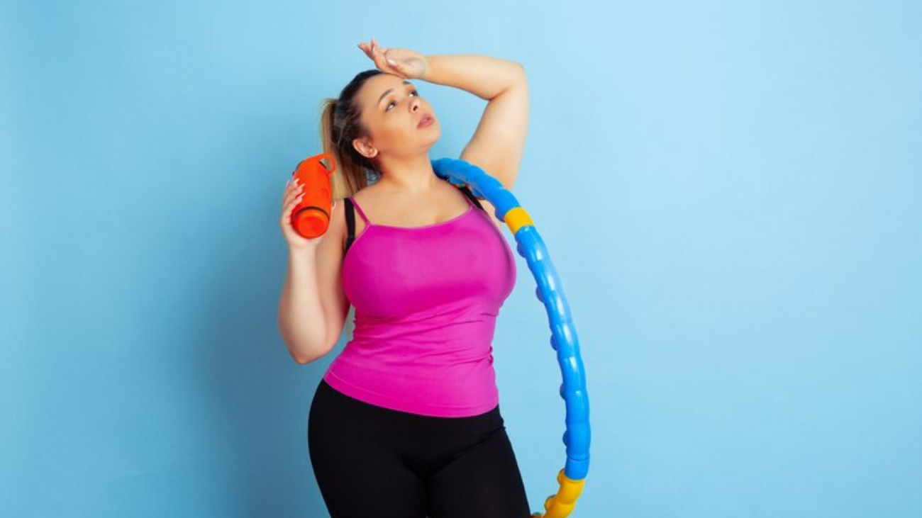 young-caucasian-plus-size-female-model-s-training-blue-space_155003-21219-jpg-740×493-