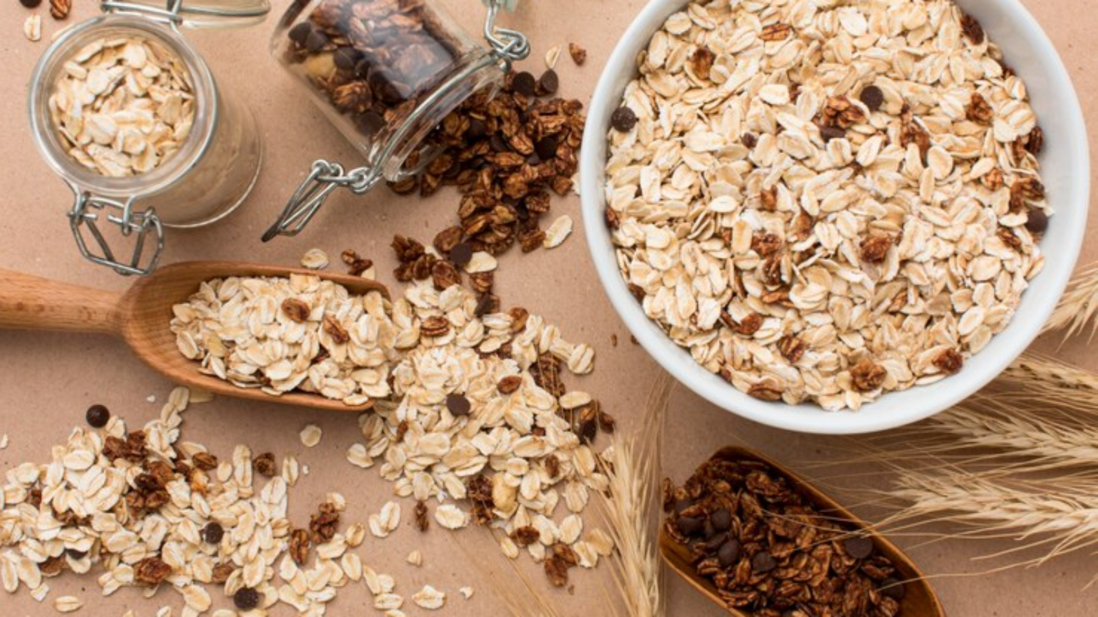 top-view-cereal-mix_23-2148604105-jpg-740×493-
