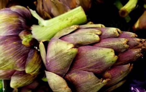 close-up-vegetables-sale-market_1626475-1873